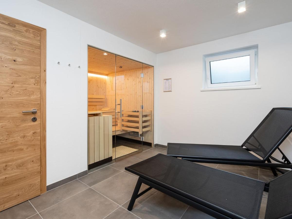 Semi Detached Chalet In M Hlbach With Sauna Mühlbach am Hochkönig المظهر الخارجي الصورة